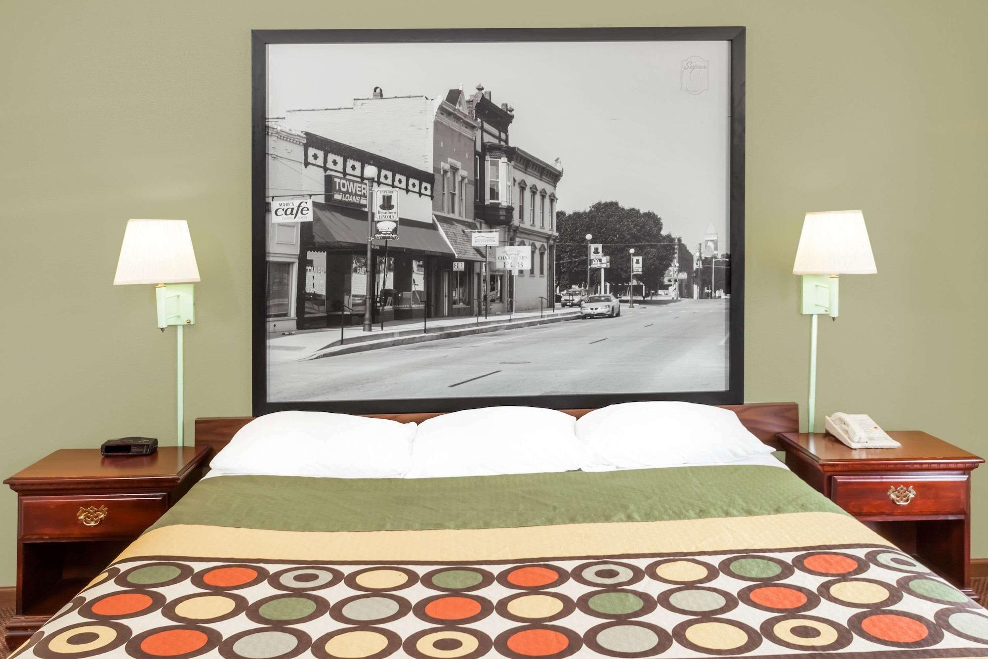 Super 8 By Wyndham Lincoln Hotel Buitenkant foto